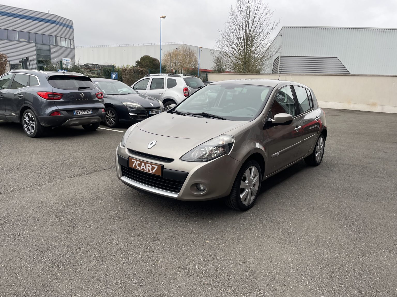 RENAULT CLIO III (2) EXCEPTION TOMTOM .2011.