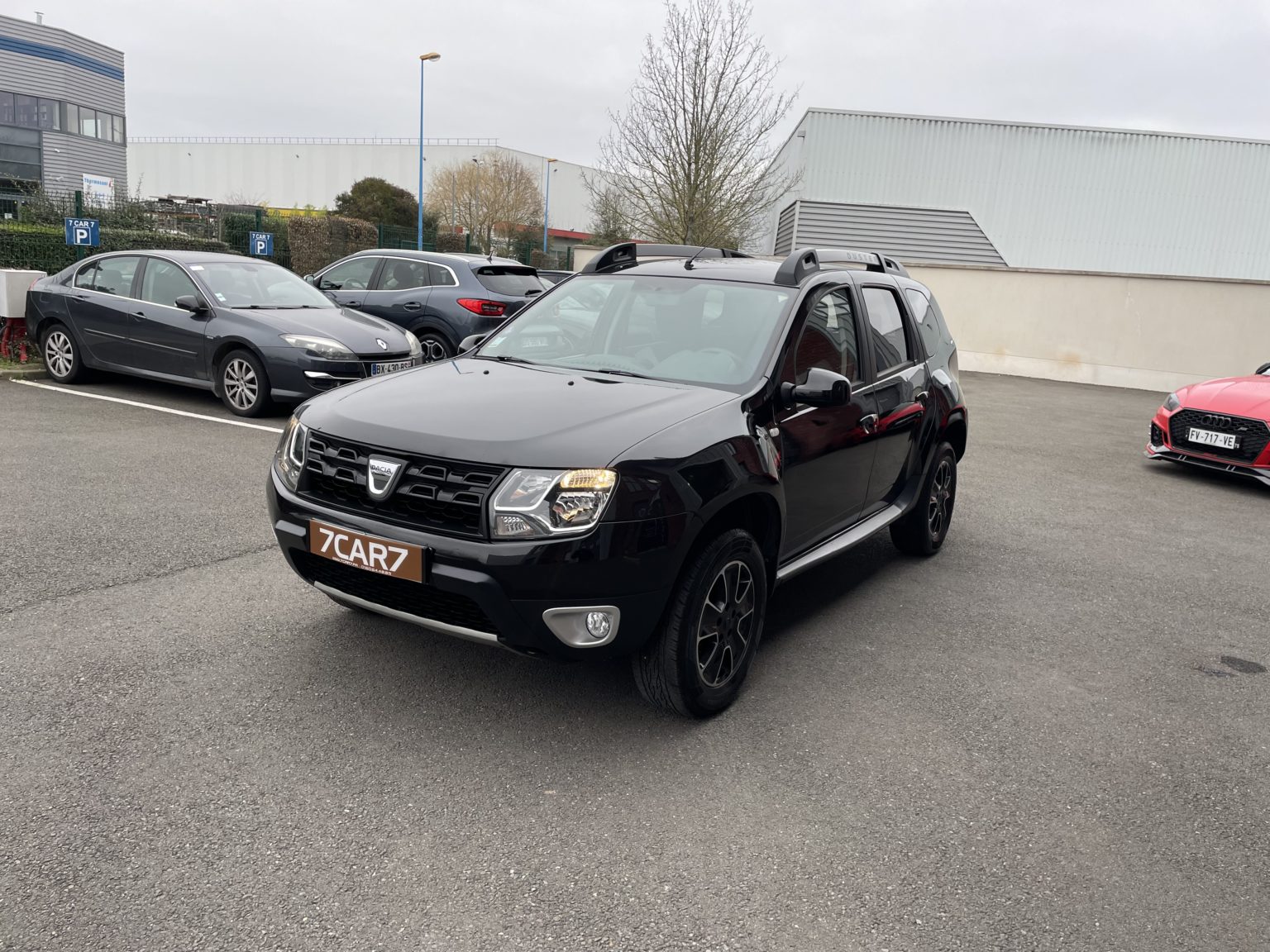 DACIA DUSTER (2) BLACK TOUCH .2017.