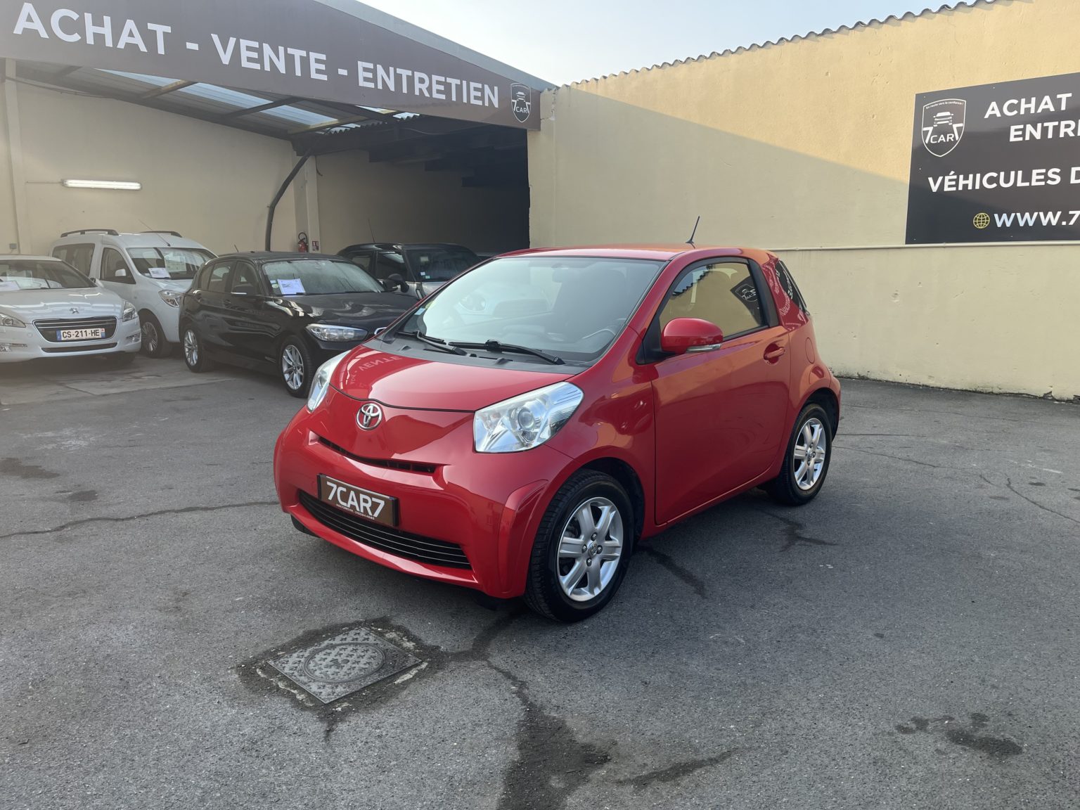TOYOTA IQ .2010.