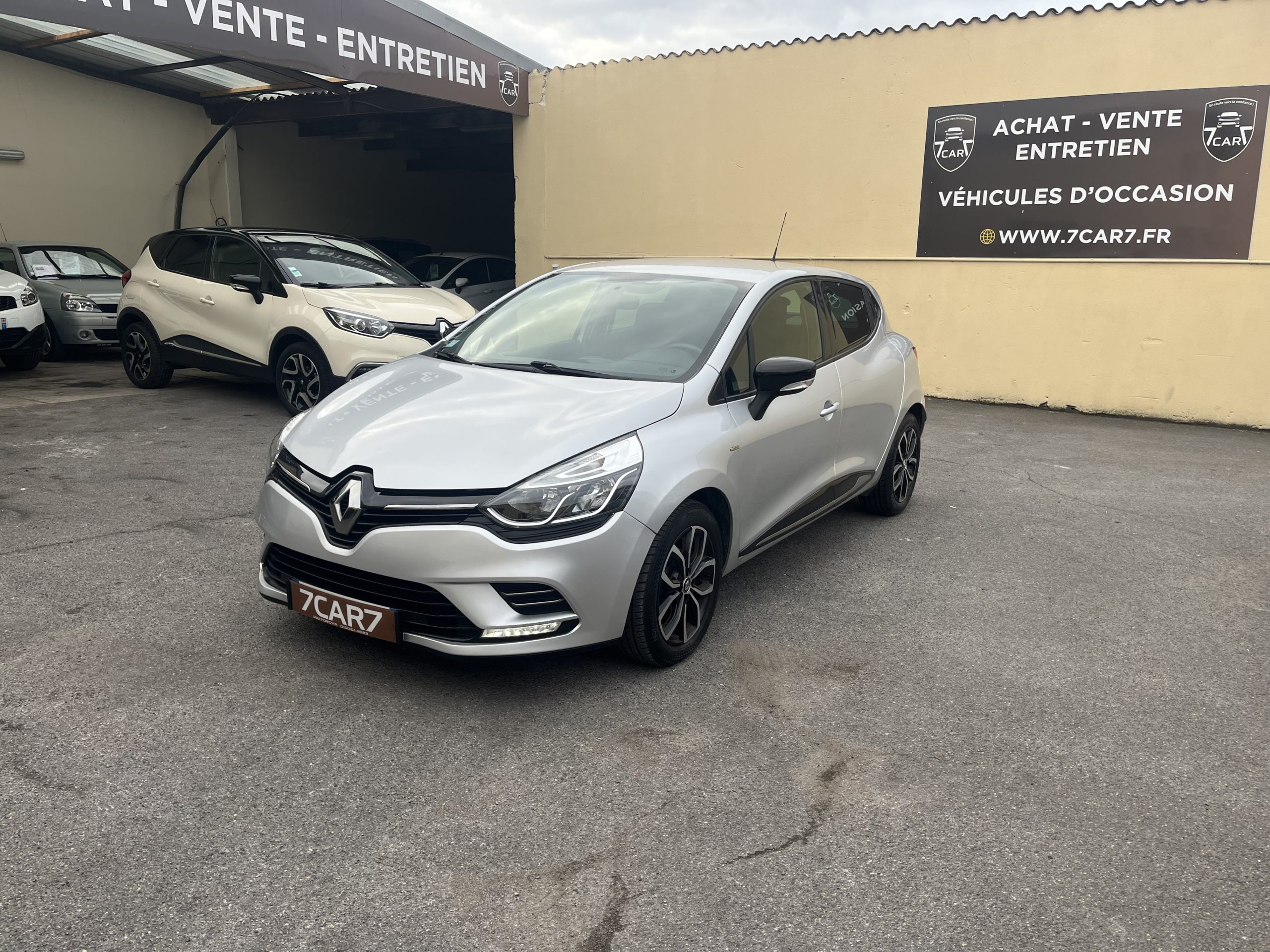 IMG_2448 RENAULT CLIO IV LIMITED .2017.