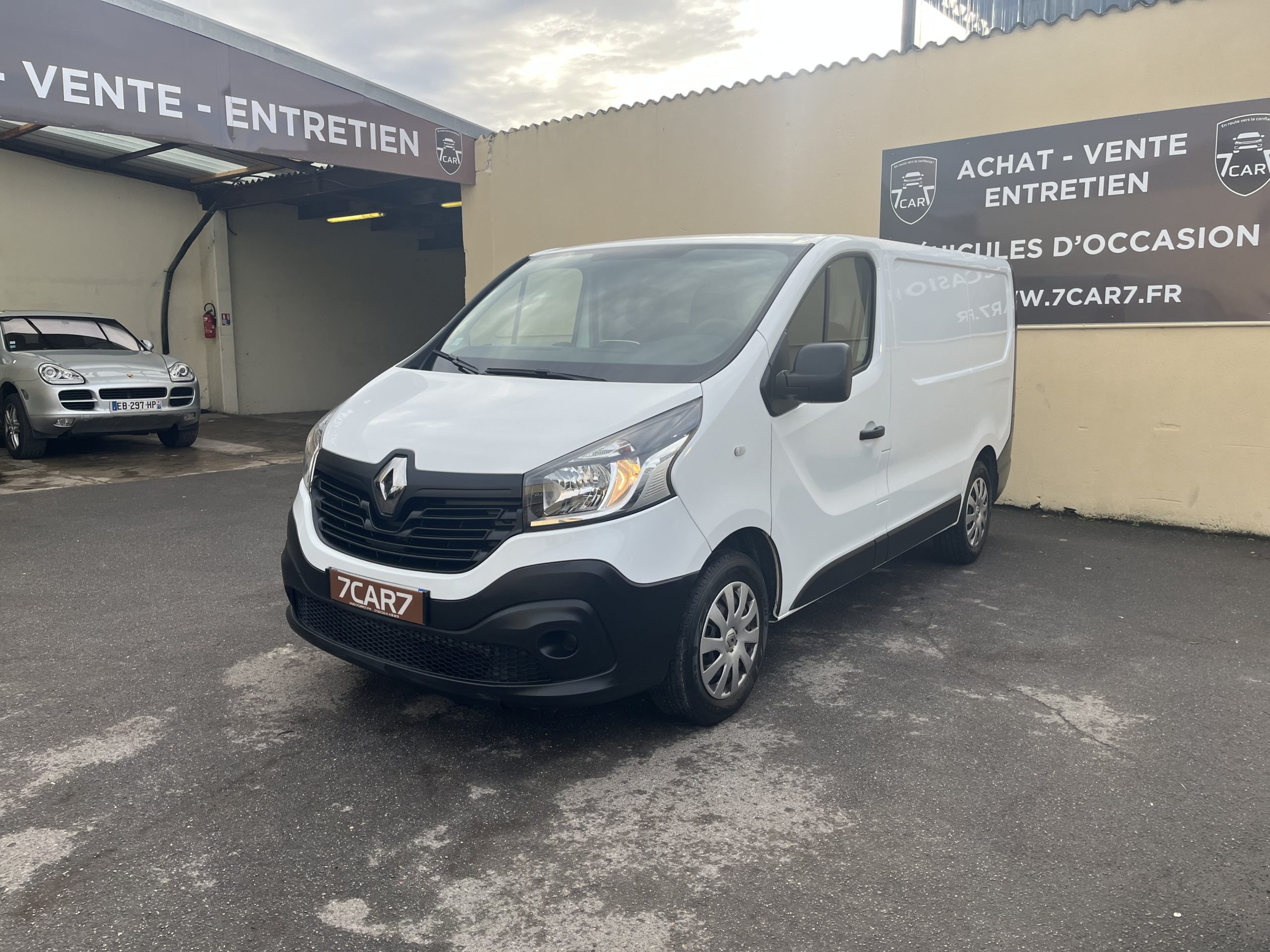 IMG_4245 RENAULT TRAFIC III CONFORT .2019.