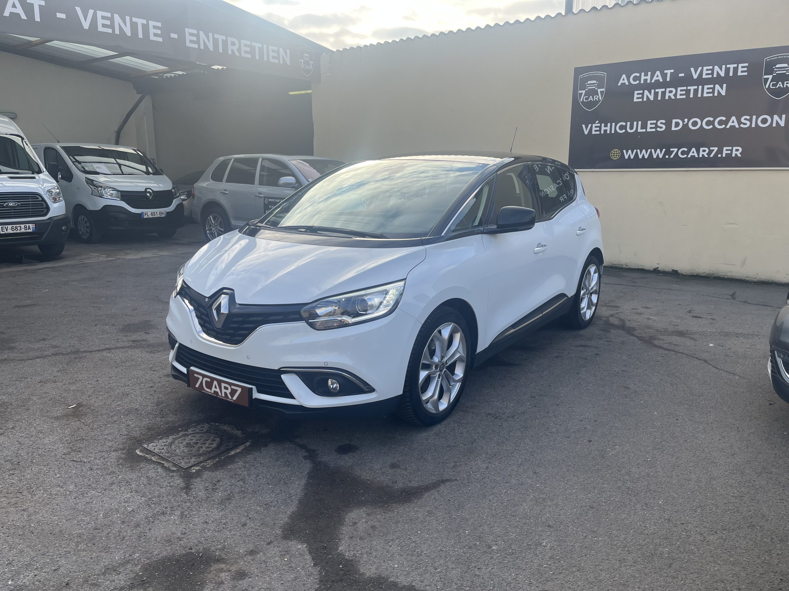 IMG_4618 RENAULT SCENIC IV BUSINESS .2017.