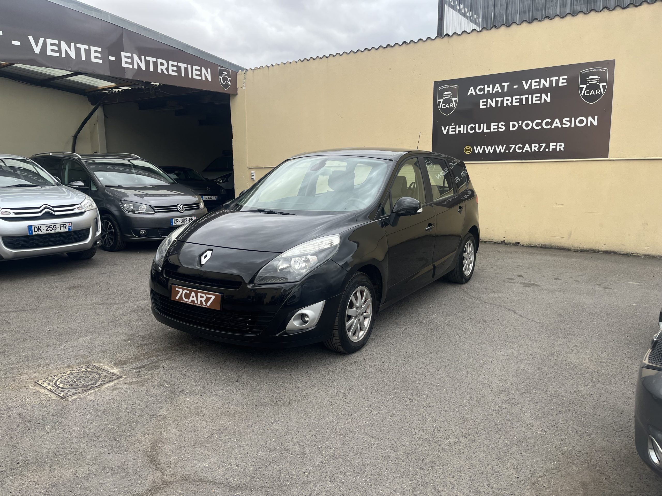 IMG_0276 RENAULT SCENIC III CARMINAT TOMTOM .2010.